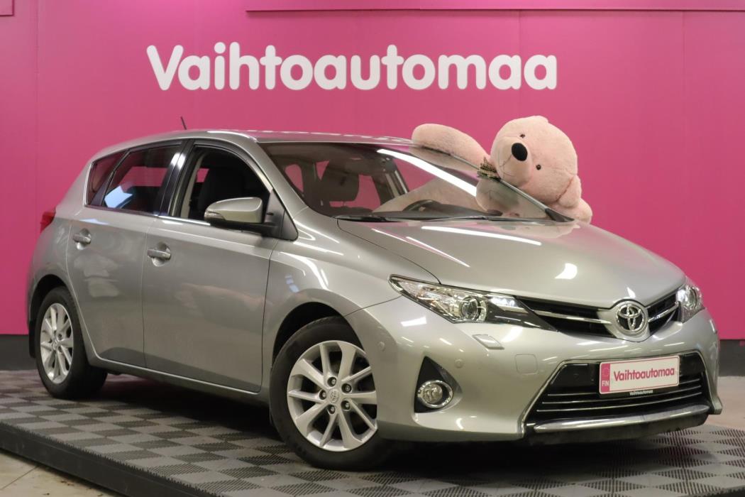 TOYOTA Auris 2013