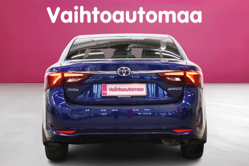 TOYOTA Avensis 2016