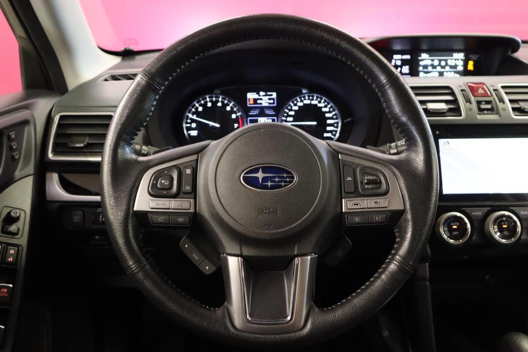 SUBARU Forester 2018