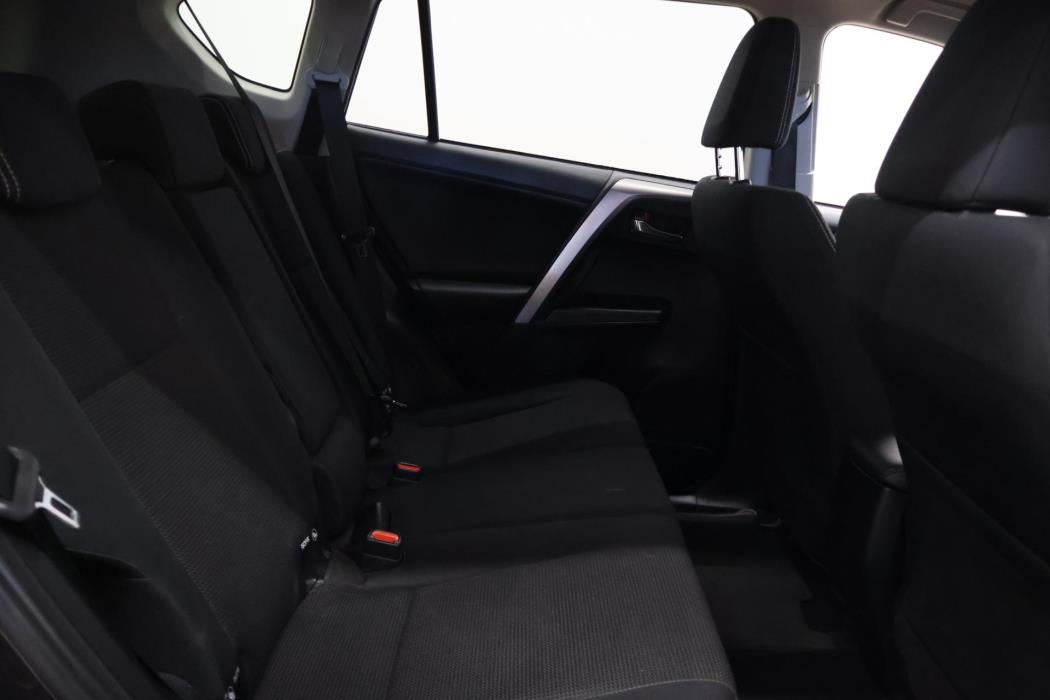 TOYOTA RAV4 2018
