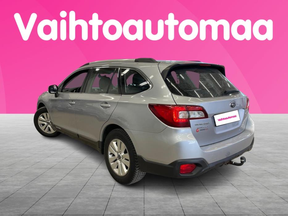 SUBARU Outback 2015