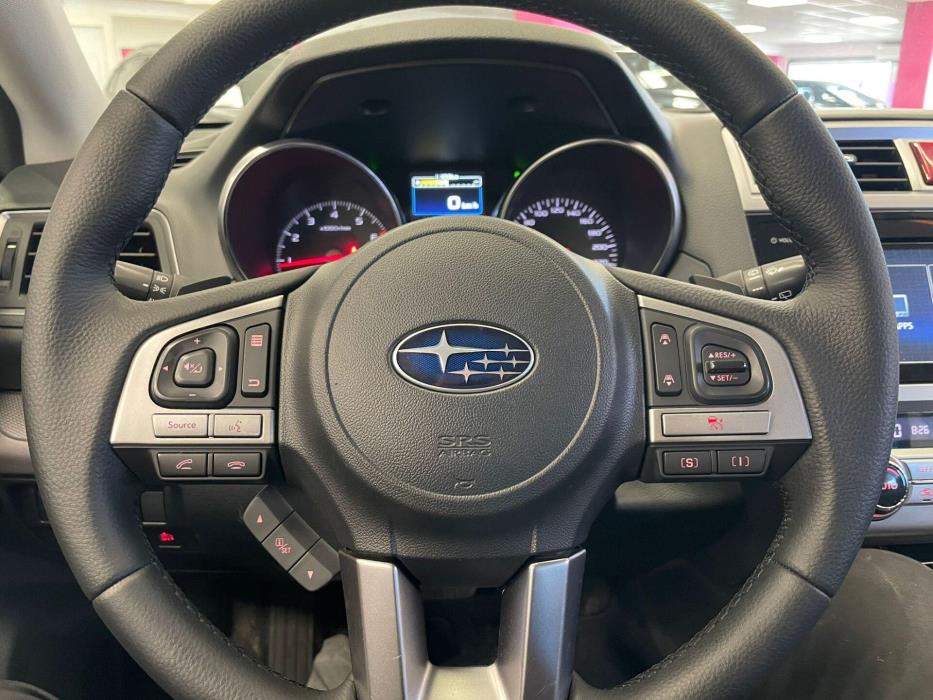SUBARU Outback 2015