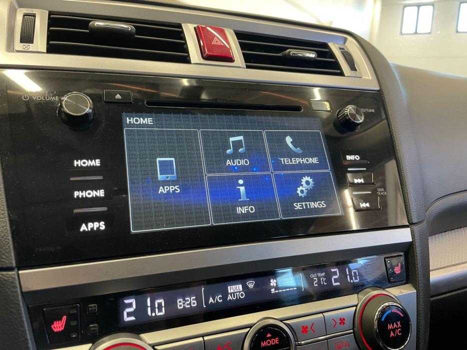 SUBARU Outback 2015