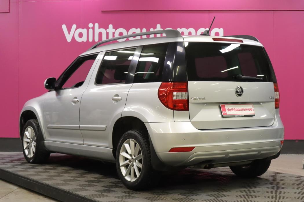 SKODA Yeti 2015