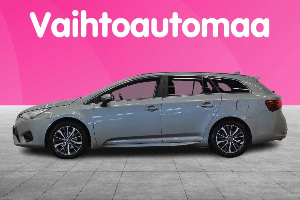 TOYOTA Avensis 2016