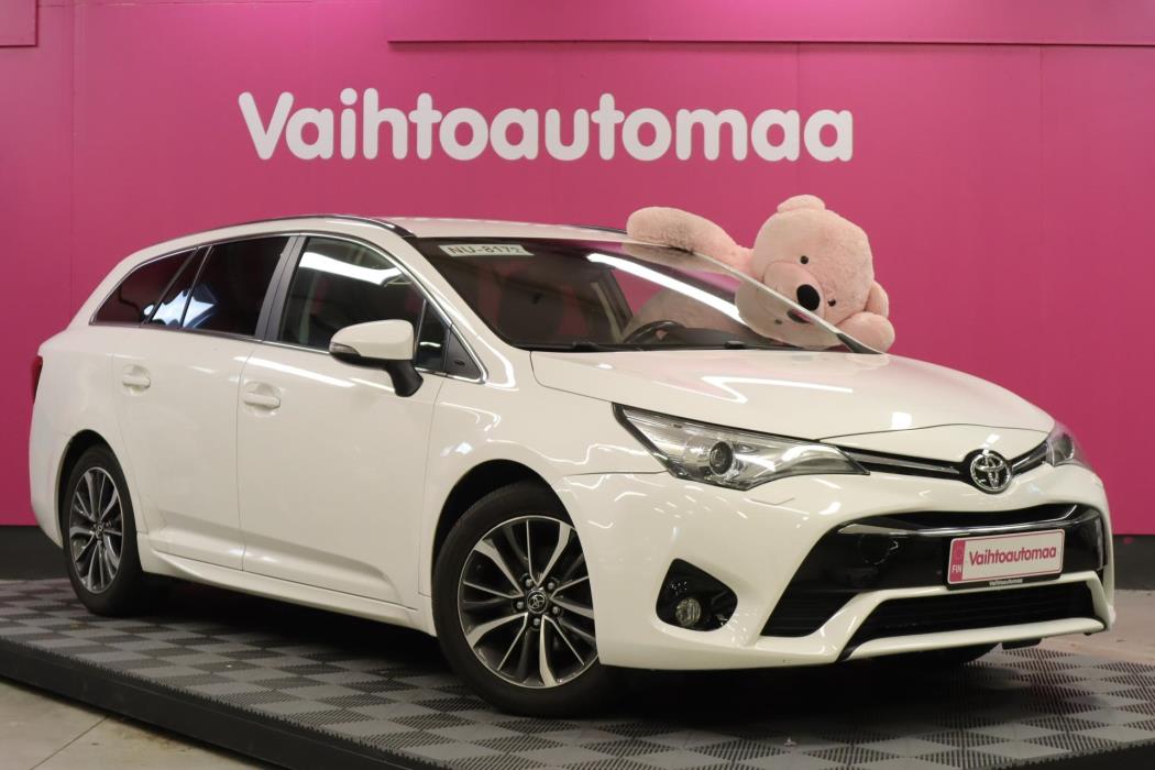 TOYOTA Avensis 2017