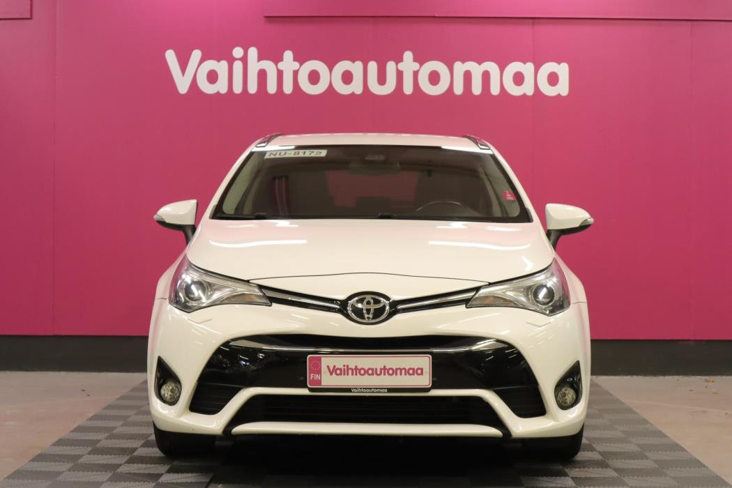 TOYOTA Avensis 2017