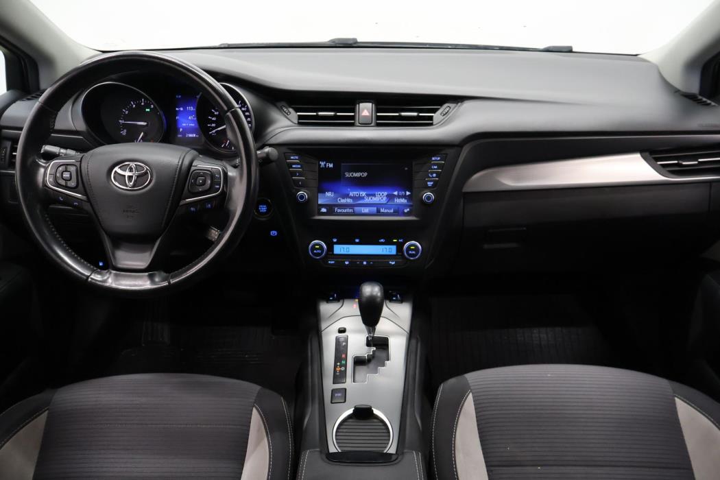 TOYOTA Avensis 2017