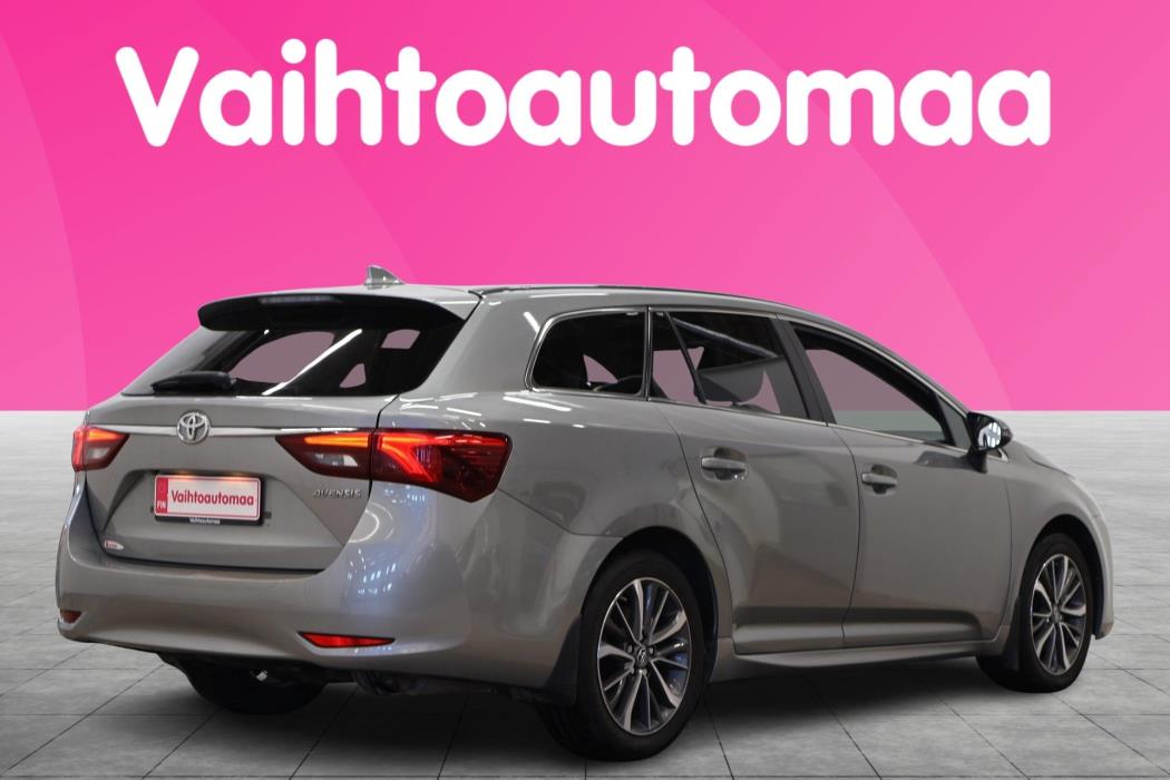 TOYOTA Avensis 2017