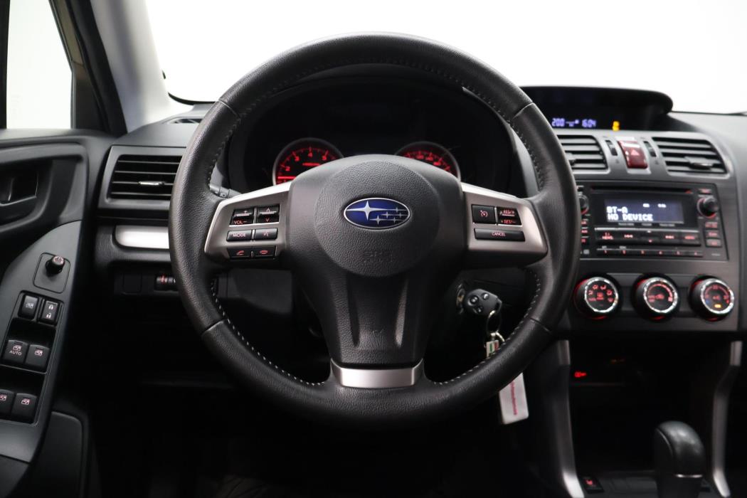 SUBARU Forester 2015