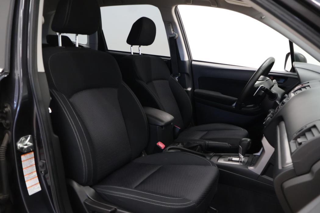 SUBARU Forester 2015