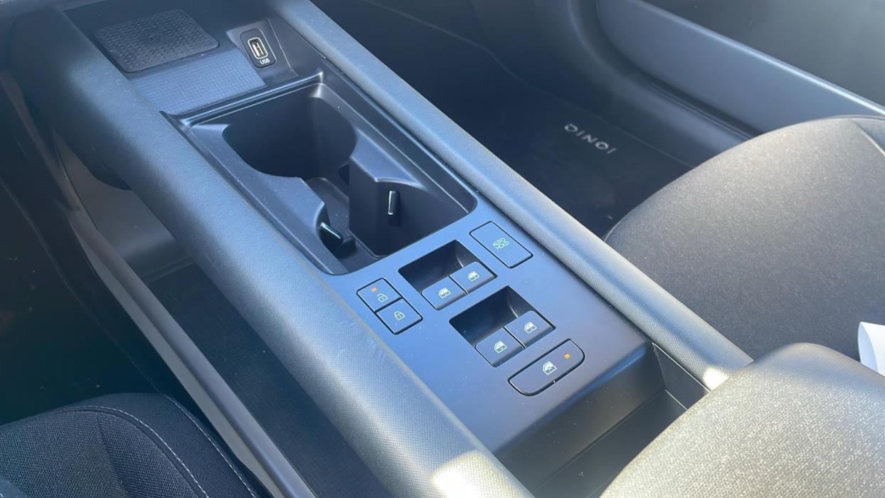 HYUNDAI Ioniq 6 2024