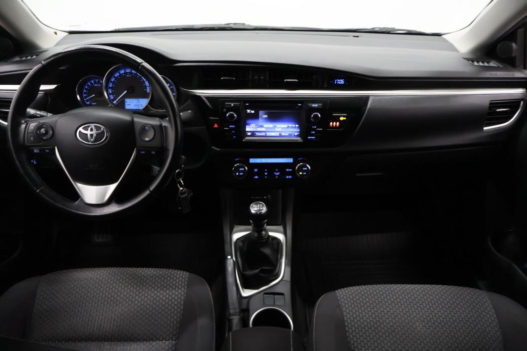 TOYOTA Corolla 2014