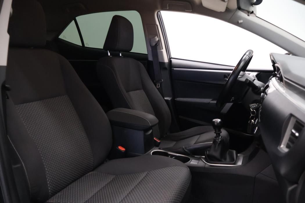 TOYOTA Corolla 2014
