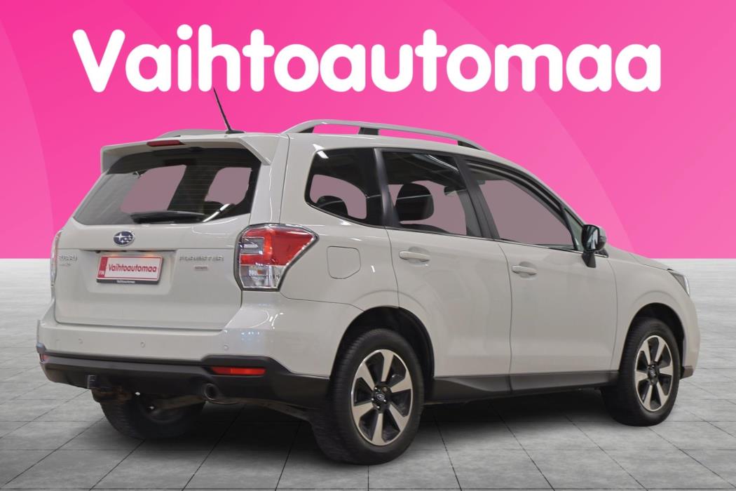 SUBARU Forester 2016