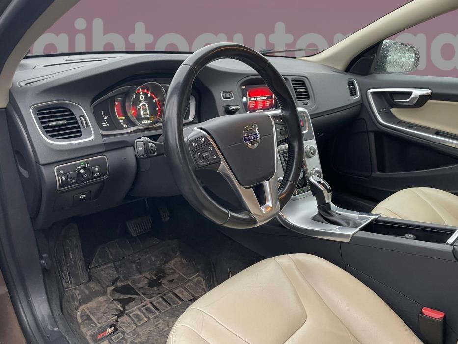 VOLVO V60 Cross Country 2018