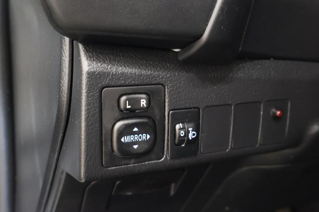 TOYOTA Auris 2017