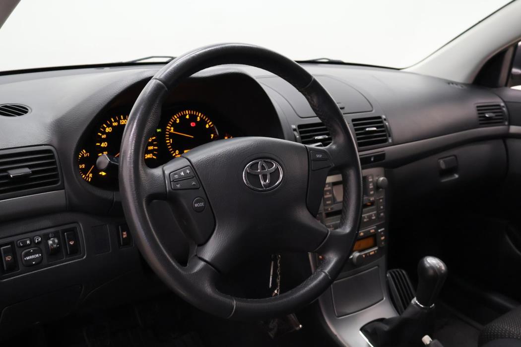 TOYOTA Avensis 2006