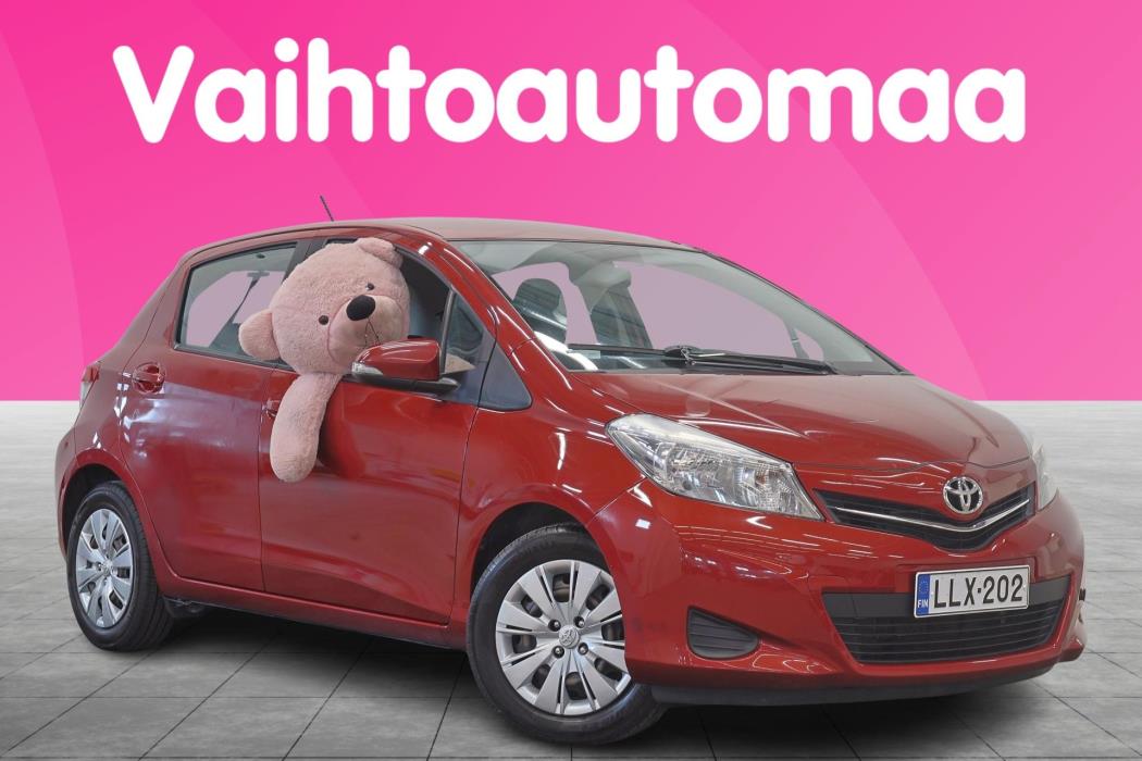TOYOTA Yaris 2013
