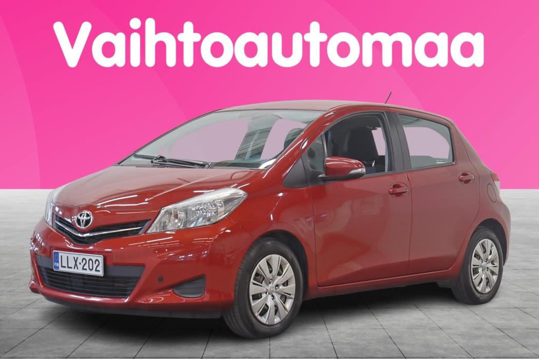 TOYOTA Yaris 2013