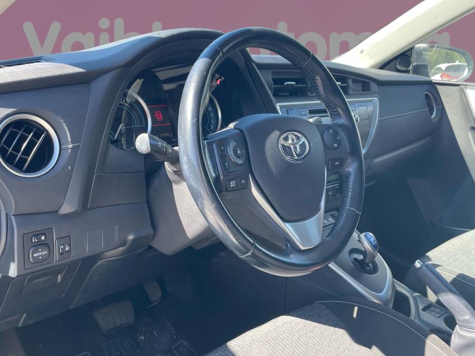 TOYOTA Auris 2014