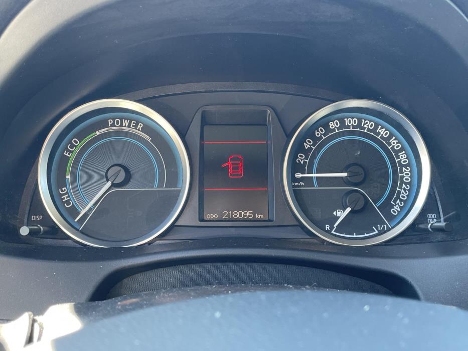 TOYOTA Auris 2014