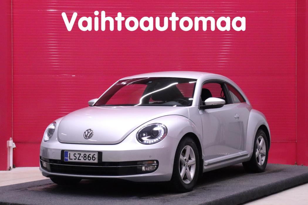 VOLKSWAGEN Beetle 2013