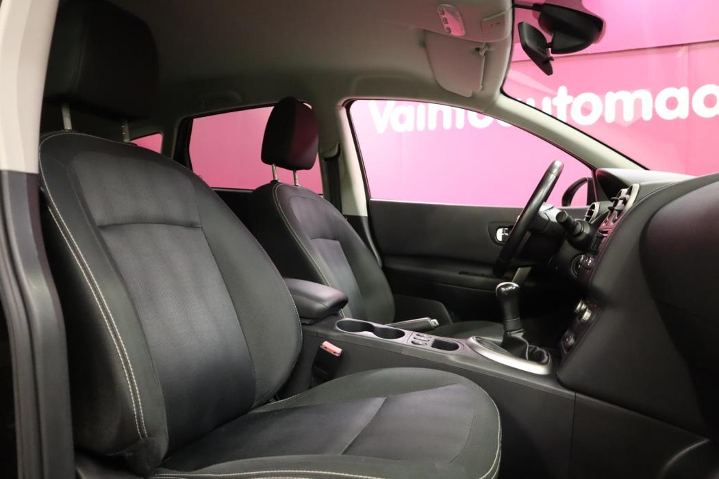 NISSAN Qashqai 2011