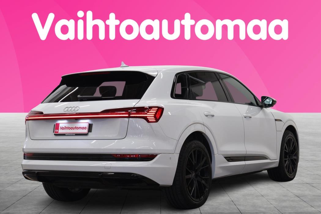 AUDI e-tron 2023