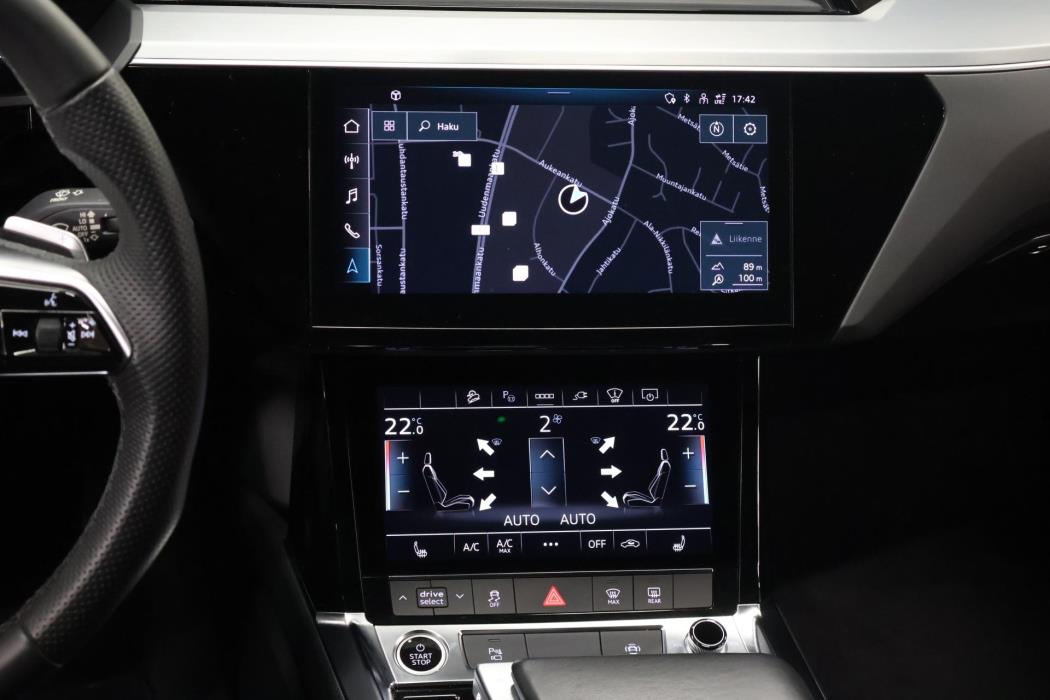AUDI e-tron 2023