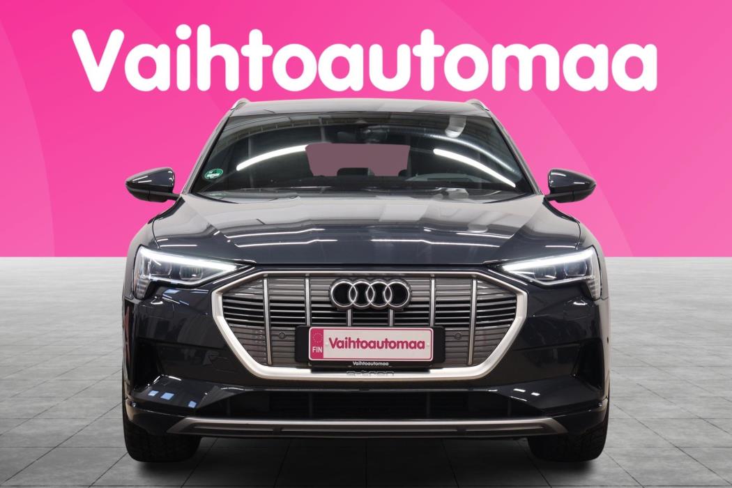AUDI e-tron 2023