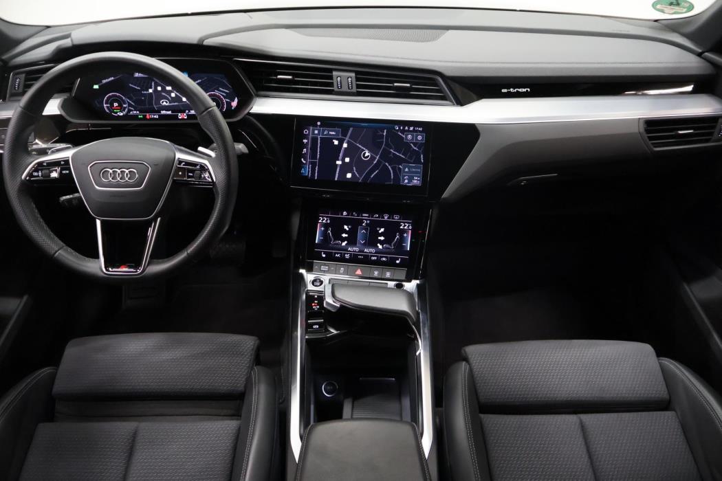 AUDI e-tron 2023