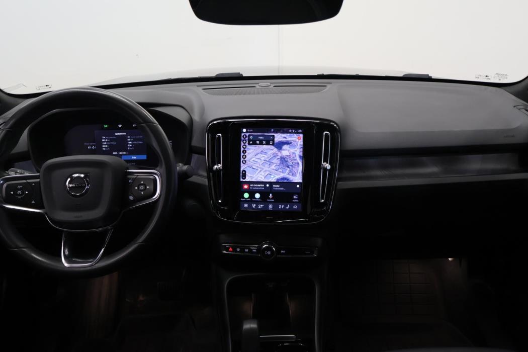 VOLVO C40 2023