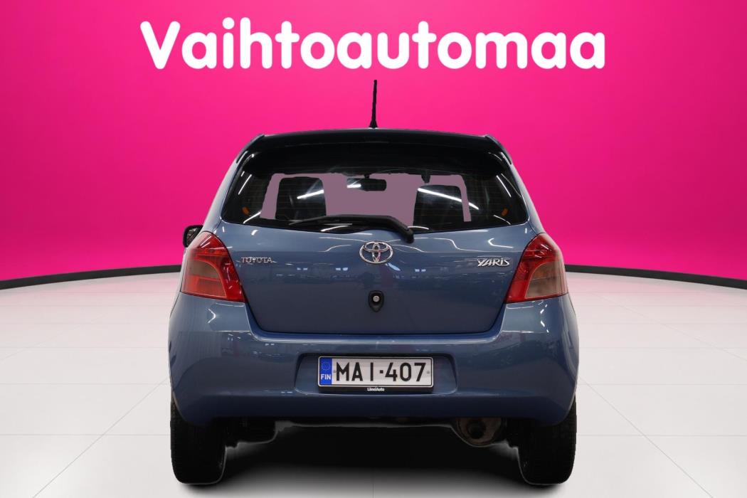 TOYOTA Yaris 2006