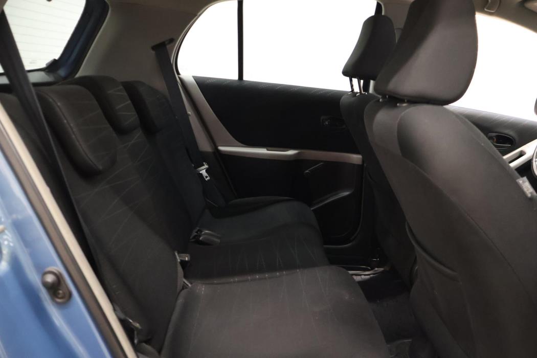 TOYOTA Yaris 2006