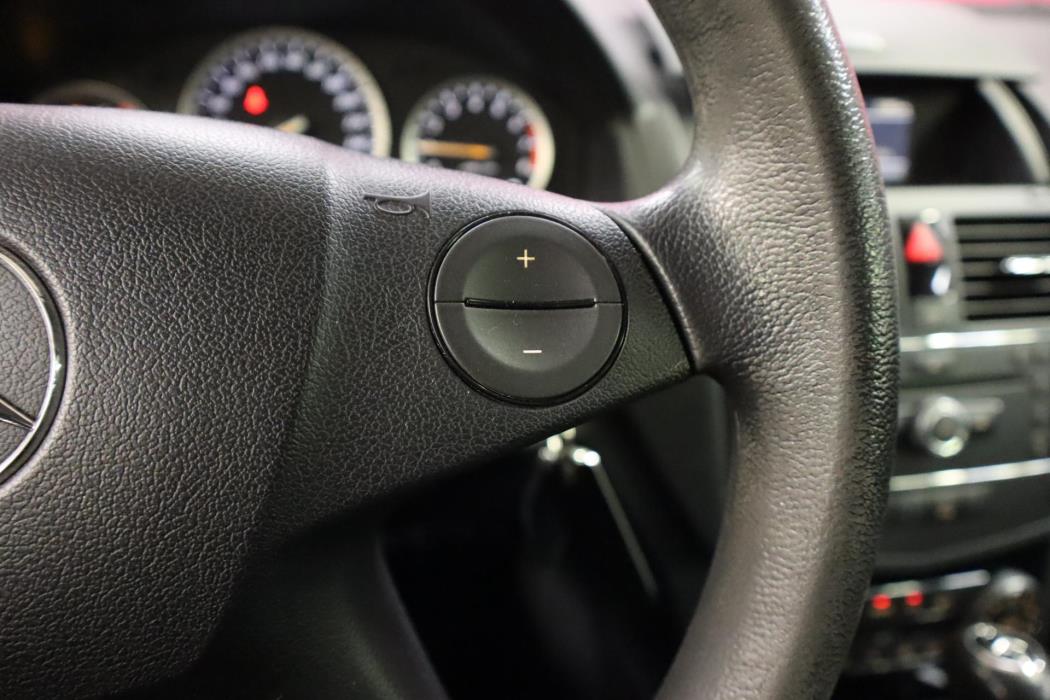 MERCEDES-BENZ C 2008