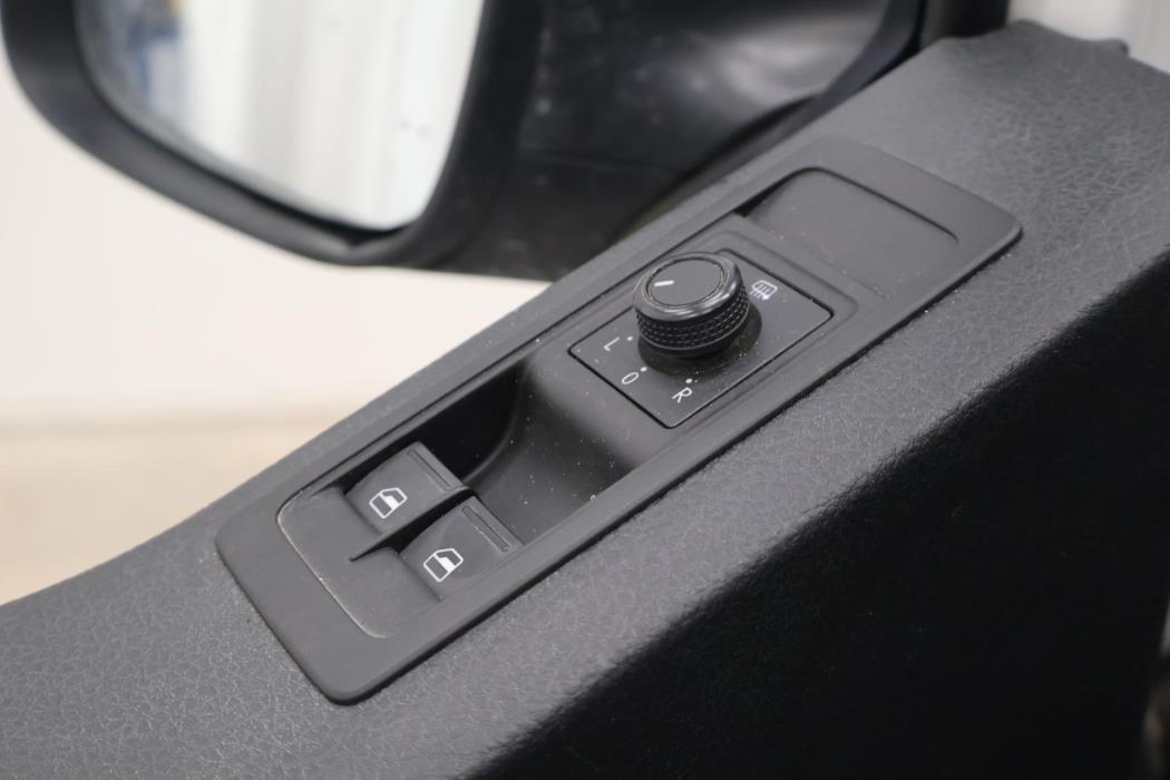 VOLKSWAGEN Transporter 2016