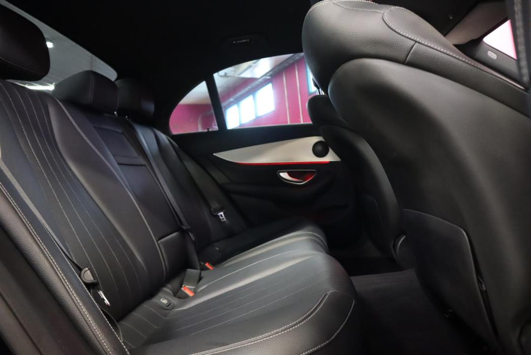 MERCEDES-BENZ E 2021