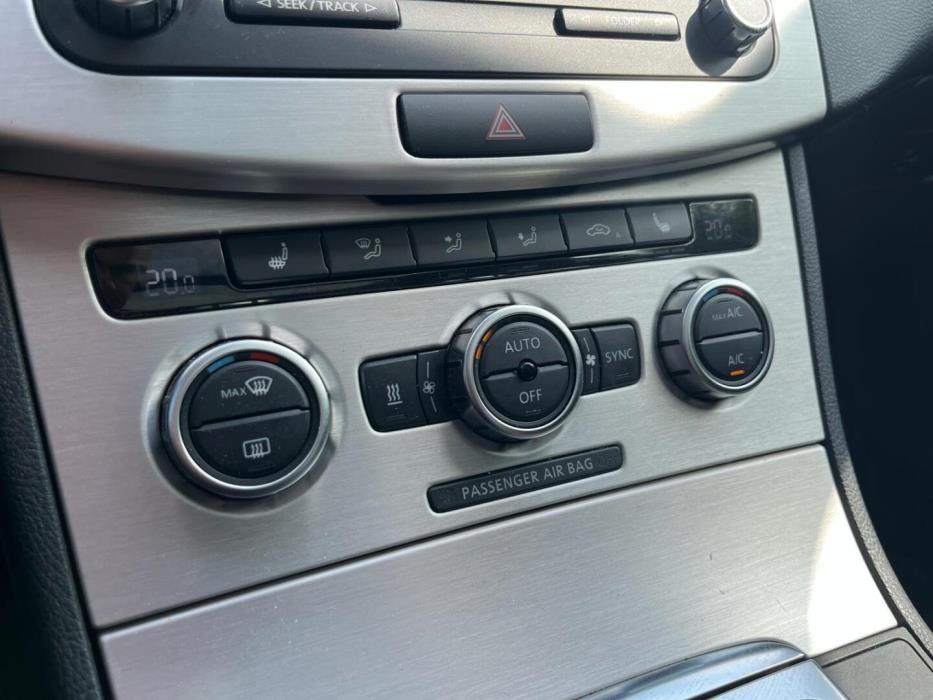 VOLKSWAGEN Passat 2013
