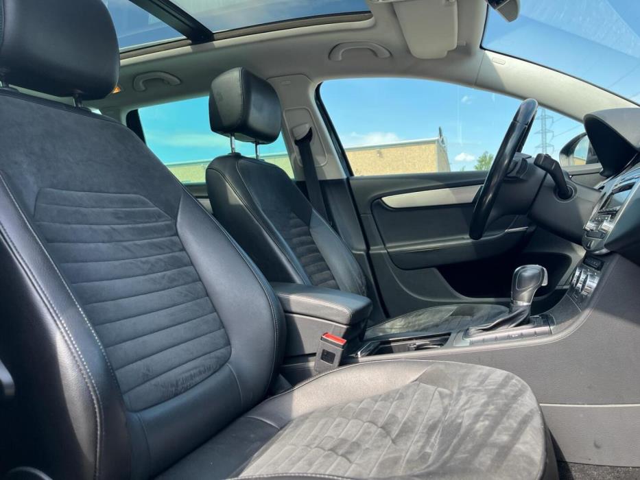 VOLKSWAGEN Passat 2013