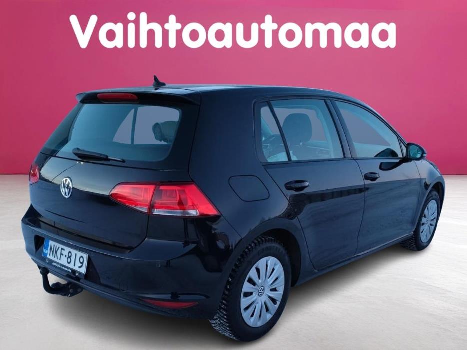 VOLKSWAGEN Golf 2016