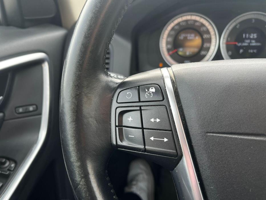 VOLVO XC60 2012