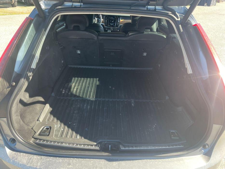 VOLVO V90 2020