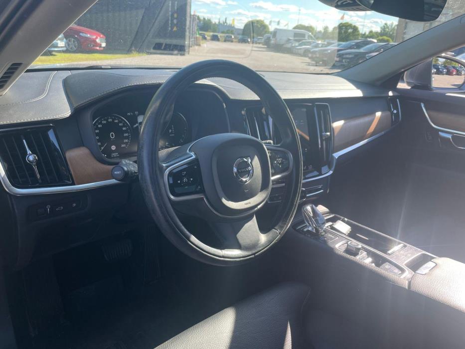 VOLVO V90 2020