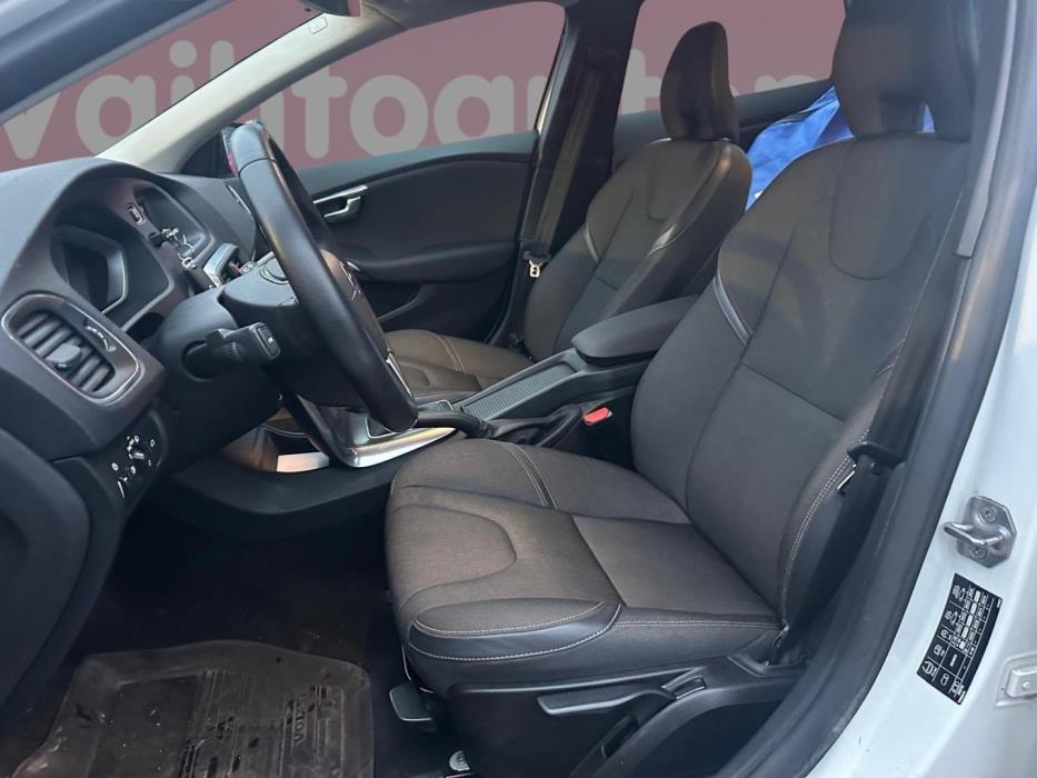 VOLVO V40 Cross Country 2015