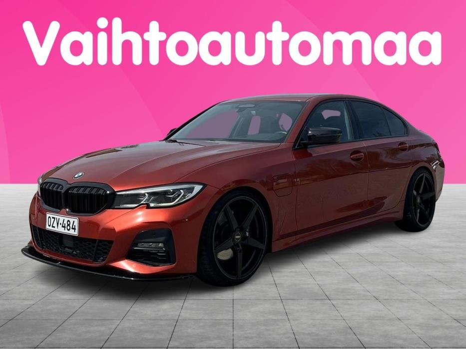 BMW 330 2020