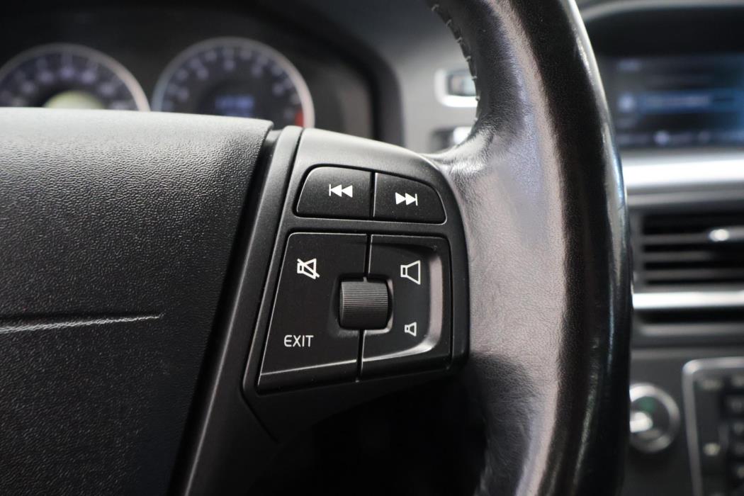 VOLVO S60 2011