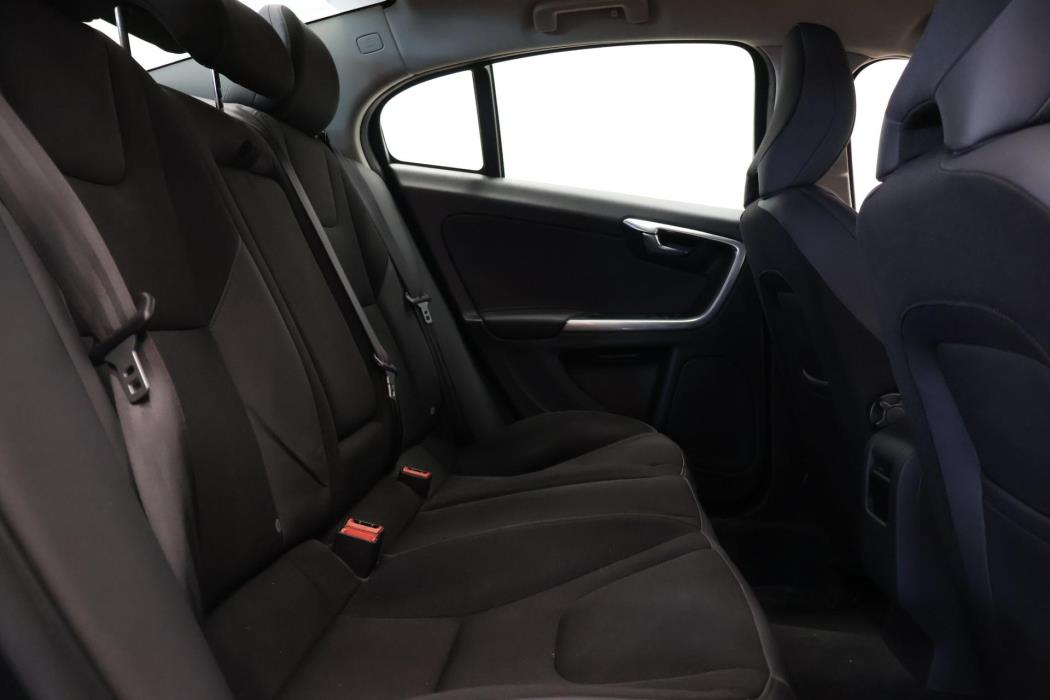 VOLVO S60 2011