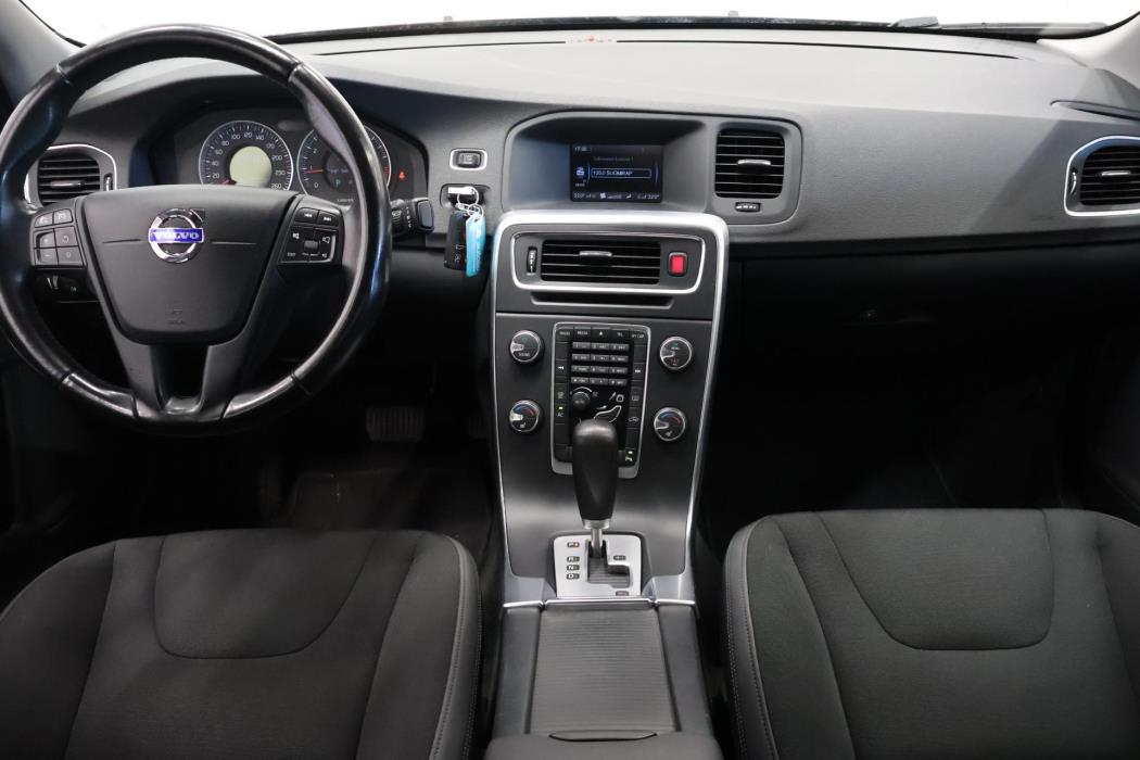 VOLVO S60 2011