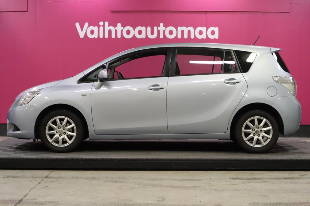 TOYOTA Verso 2010